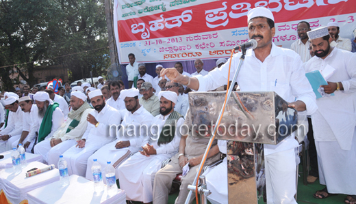 stage protest 1